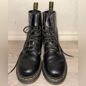 1460 WOMEN'S SMOOTH LEATHER LACE UP BOOTS